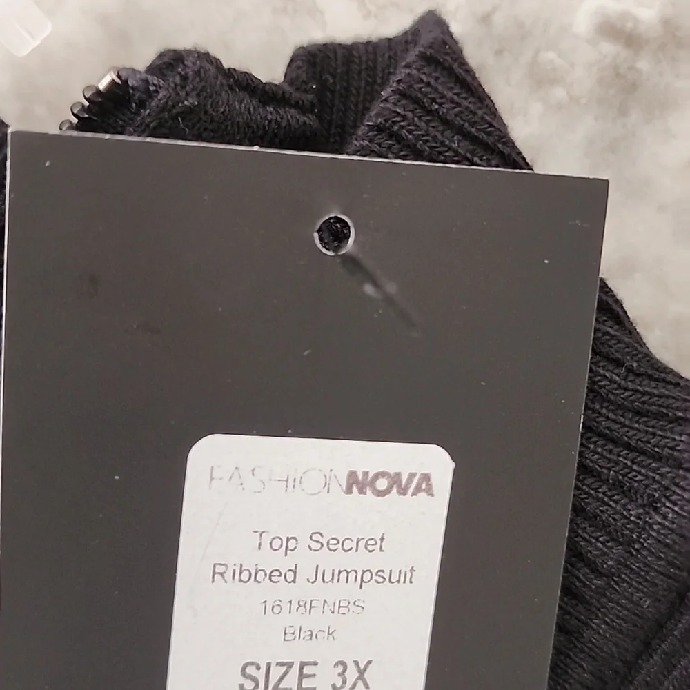 FASHION NOVA NWT BLACK TOP SECRET RIBBED KNIT JUMPSUIT SIZE 3X STRETCH - Picture 7 of 8
